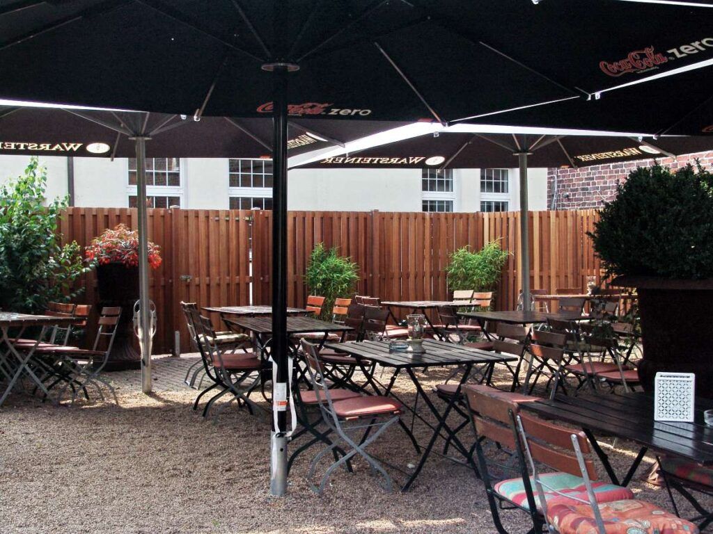 Das Backhaus Al Camino 1610 - Impressionen aus dem Biergarten